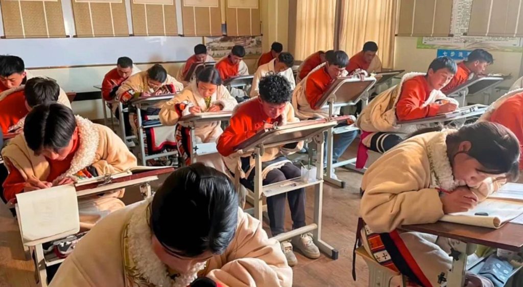 Students at Dorje Ten School