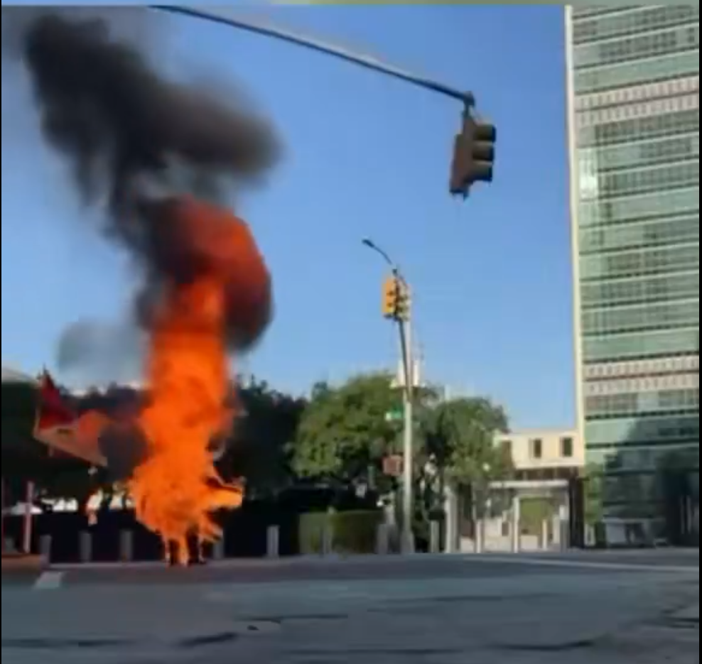 Het protest van Lobga Rangzen voor het hoofdkwartier van de Verenigde Naties in New York, 2 juli 2026